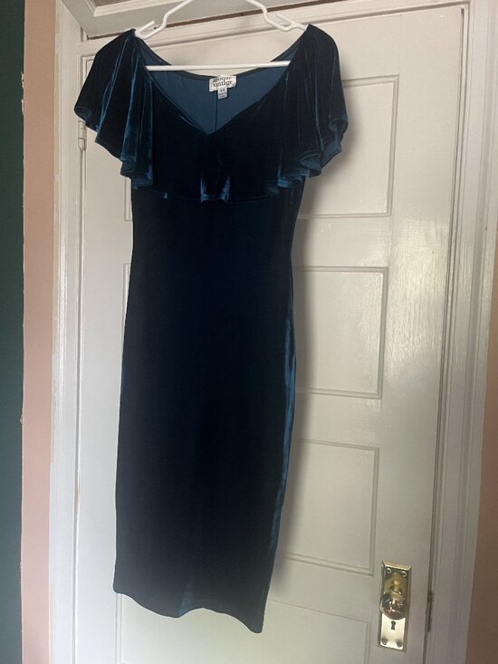 Unique Vintage Dresses & Skirts - Unique Vintage Velvet Teal Sheath Dress - Size 4